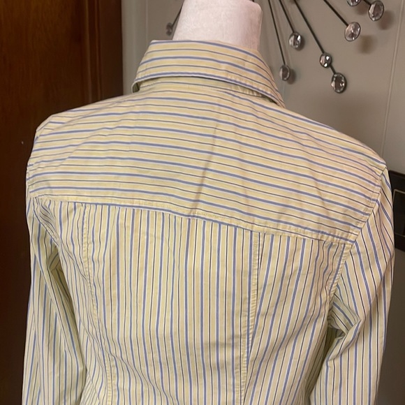 💜Express button down blouse.💜 - Picture 7 of 8